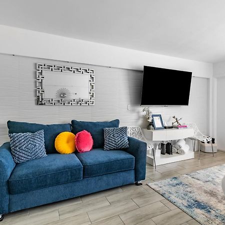 Апартаменты Newly Renovated Oceanfront Studio W/ Balcony - Дейтона-Бич Экстерьер фото