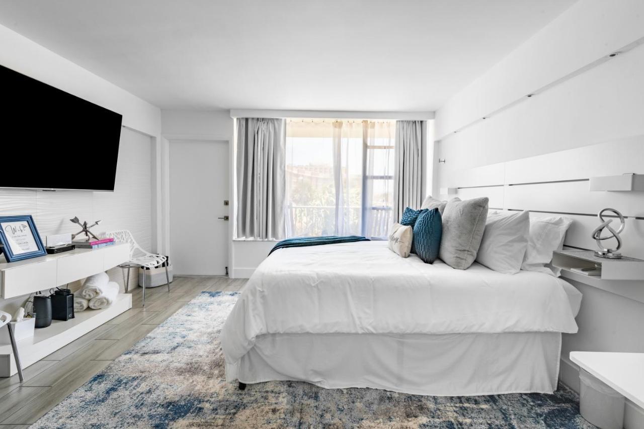 Апартаменты Newly Renovated Oceanfront Studio W/ Balcony - Дейтона-Бич Экстерьер фото