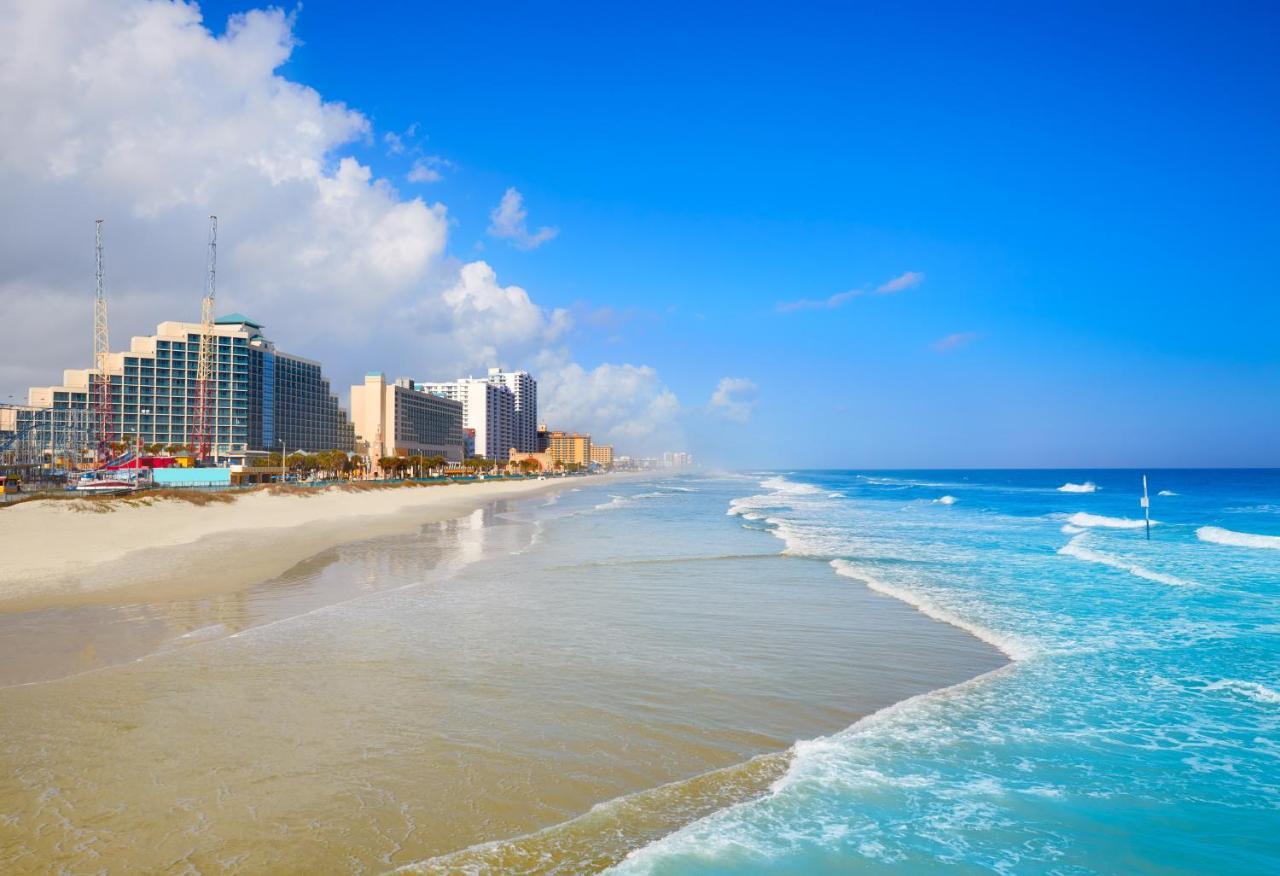 Апартаменты Newly Renovated Oceanfront Studio W/ Balcony - Дейтона-Бич Экстерьер фото